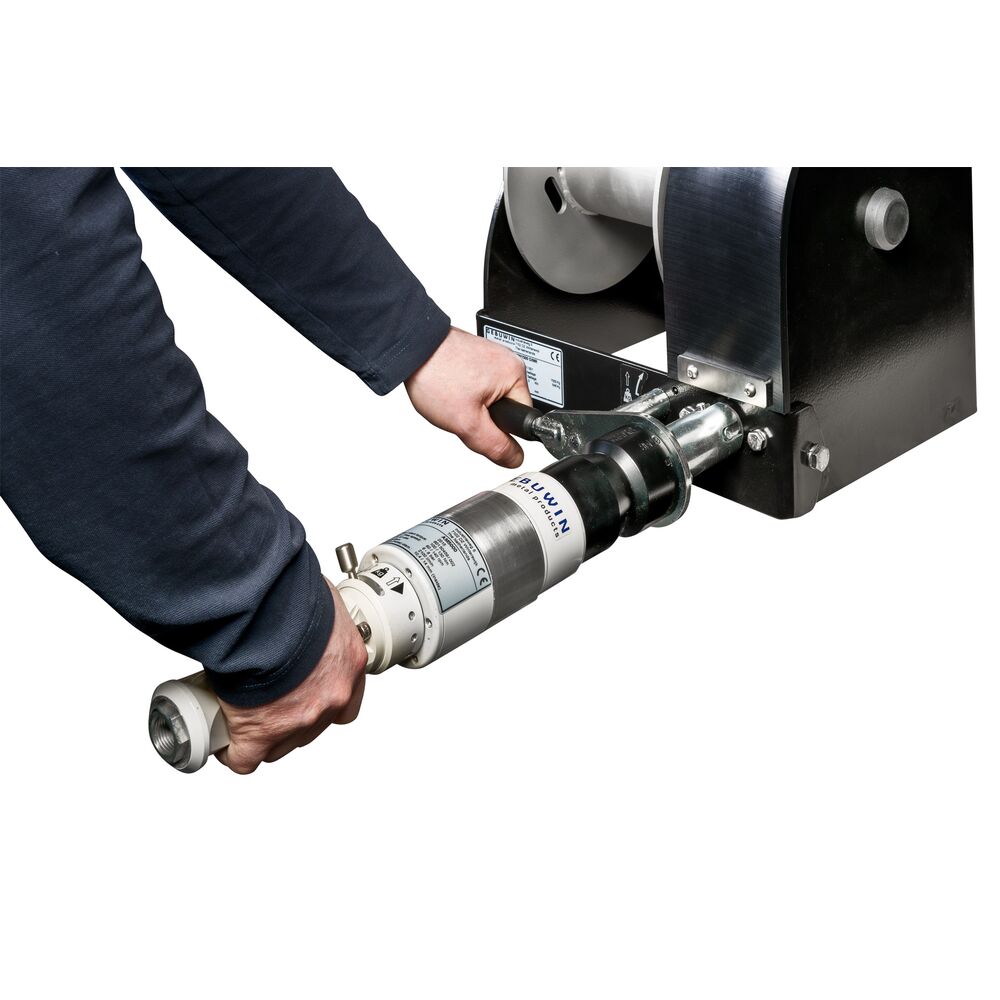MR hand winch with Power Tool