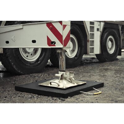 Square Outrigger Pads