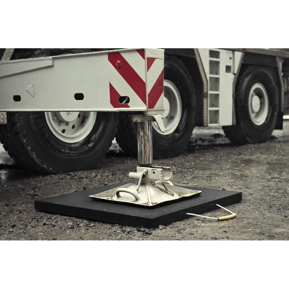 Square Outrigger Pads